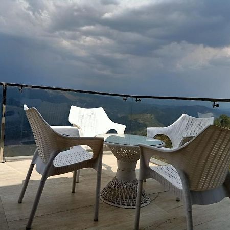 Villa Pine Peak Kasauli Exterior foto