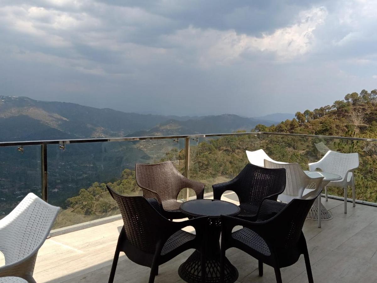 Villa Pine Peak Kasauli Exterior foto