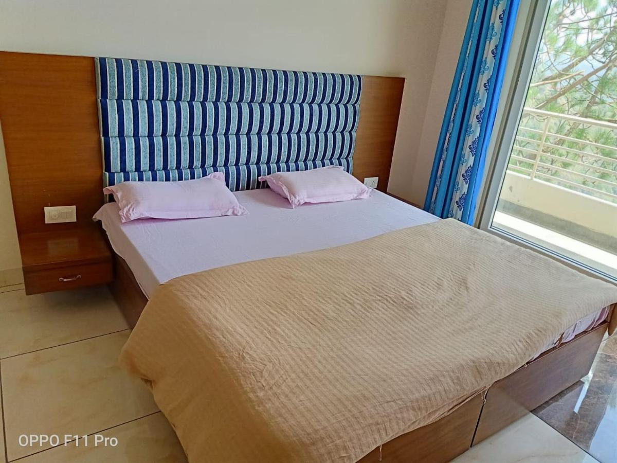 Villa Pine Peak Kasauli Exterior foto