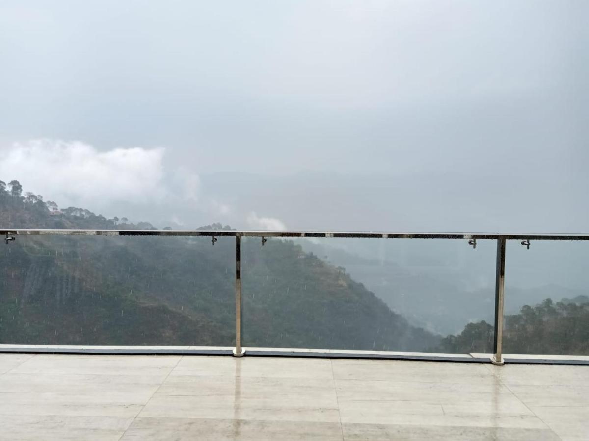 Villa Pine Peak Kasauli Exterior foto